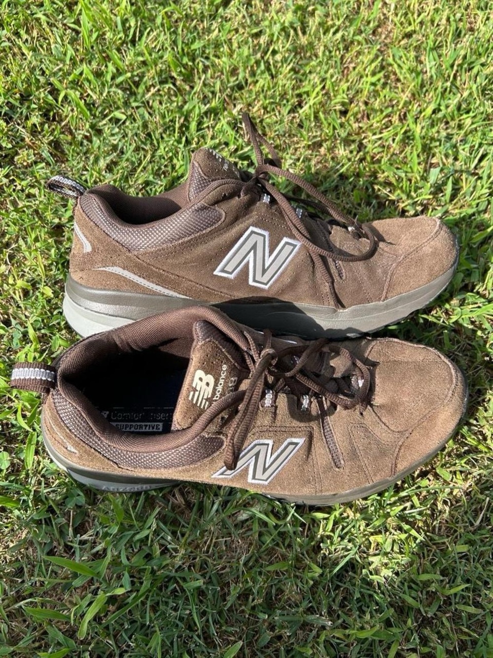 Men’s new balance sneakers